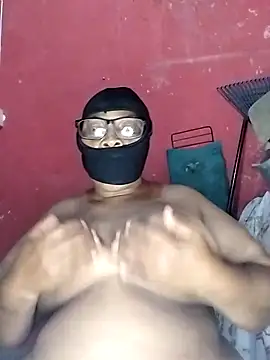 Snapshot of naughtygrannyXXX chatting on 12.27.24 naughtygrannyXXX online show from 12.27.24