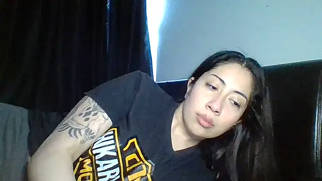 Snapshot of LorenaAnderson chatting on 02.10.25 LorenaAnderson online show from 02.10.25