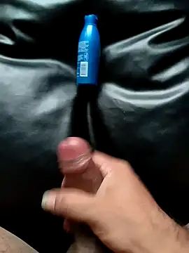 Snapshot of Village_0boy chatting on 09.22.25 Village 0boy online show from 09.22.25