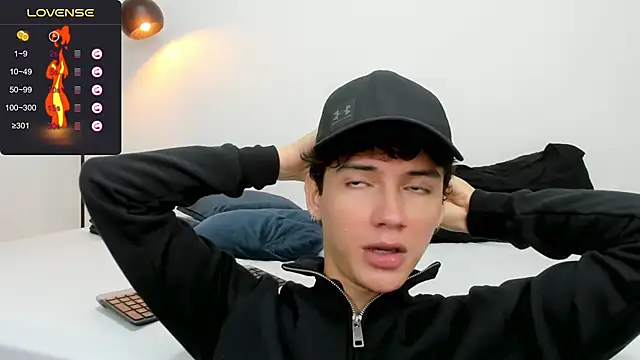 Snapshot of badboy_one_ chatting on 01.03.25 badboy one  online show from 01.03.25