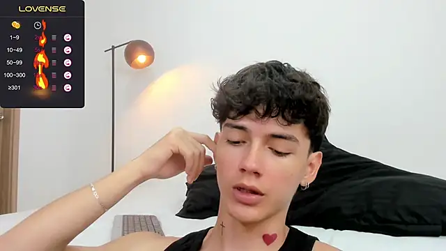 Snapshot of badboy_one_ chatting on 01.27.25 badboy one  online show from 01.27.25