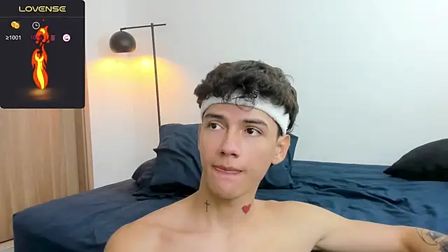 Snapshot of badboy_one_ chatting on 02.17.25 badboy one  online show from 02.17.25