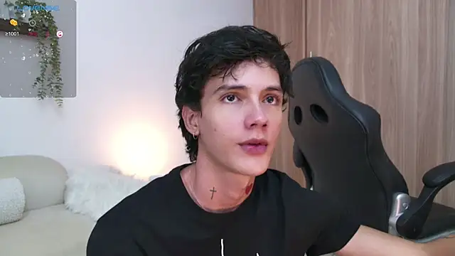 Snapshot of badboy_one_ chatting on 09.28.25 badboy one  online show from 09.28.25