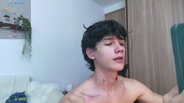 Snapshot of badboy_one_ chatting on 10.04.25 badboy one  online show from 10.04.25