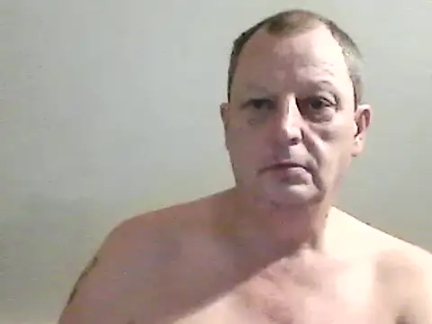 Snapshot of chubbybear2cum chatting on 12.26.24 chubbybear2cum online show from 12.26.24