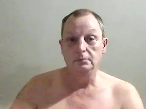 Snapshot of chubbybear2cum chatting on 12.31.24 chubbybear2cum online show from 12.31.24