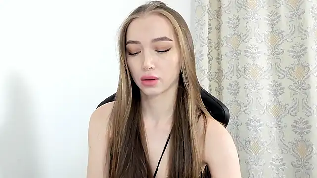 Snapshot of Sweet-bb chatting on 12.03.24 Sweet-bb online show from 12.03.24