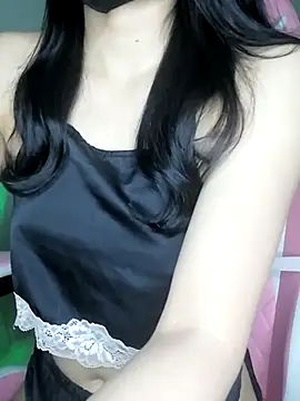 Snapshot of _Linez_ chatting on 03.15.25  Linez  online show from 03.15.25