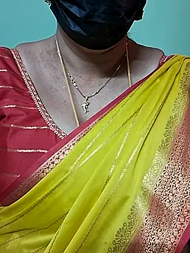 Snapshot of ananya956 chatting on 03.01.25 ananya956 online show from 03.01.25