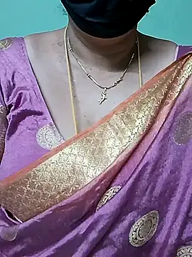 Snapshot of ananya956 chatting on 03.03.25 ananya956 online show from 03.03.25