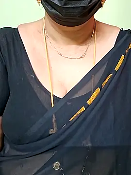Snapshot of ananya956 chatting on 03.08.25 ananya956 online show from 03.08.25
