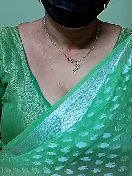 Snapshot of ananya956 chatting on 03.10.25 ananya956 online show from 03.10.25