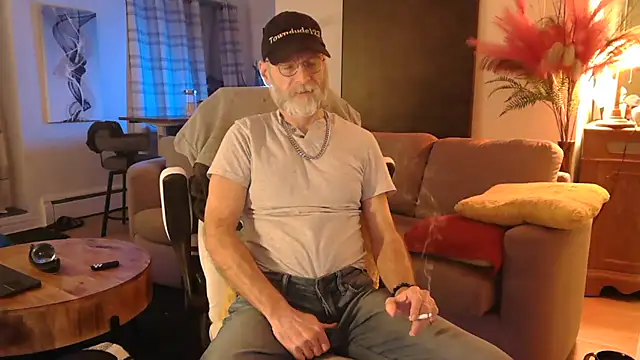 Snapshot of Towndude123 chatting on 02.24.25 Towndude123 online show from 02.24.25