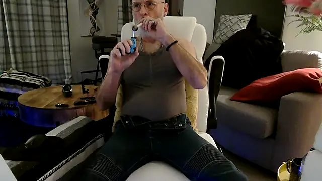 Snapshot of Towndude123 chatting on 03.23.25 Towndude123 online show from 03.23.25