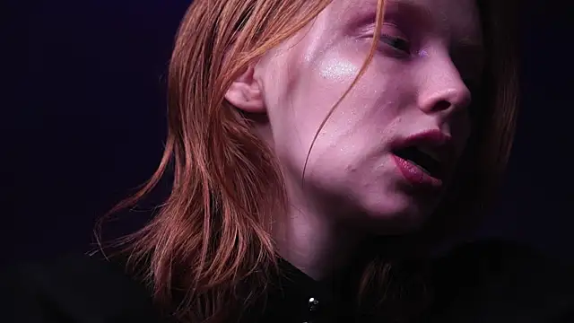 ginger hugs online show from 12.22.24