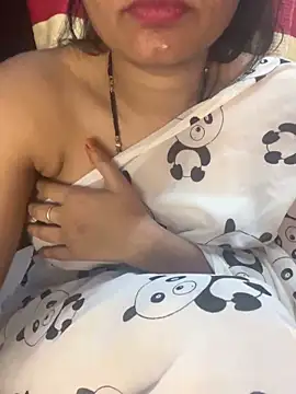 Snapshot of Spicy_sari_girl chatting on 03.21.25 Spicy sari girl online show from 03.21.25