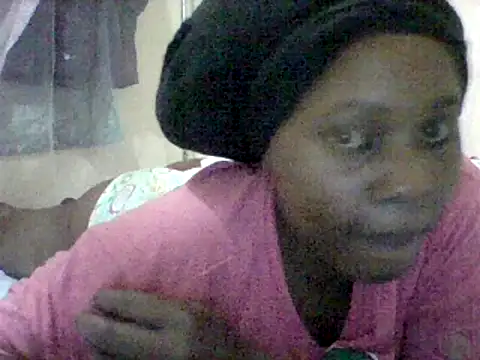 Snapshot of EBONYVANILLA02 chatting on 12.05.24 EBONYVANILLA02 online show from 12.05.24