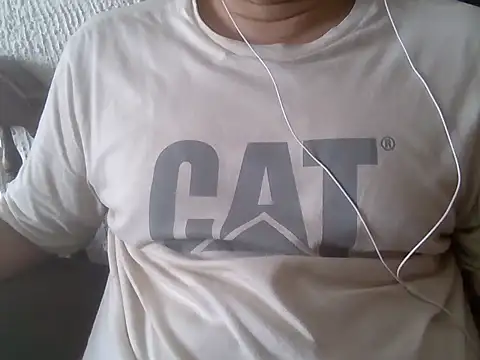 Snapshot of lover_camer chatting on 01.27.25 lover camer online show from 01.27.25