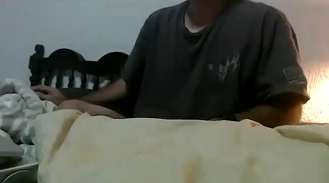 Snapshot of lover_camer chatting on 02.21.25 lover camer online show from 02.21.25