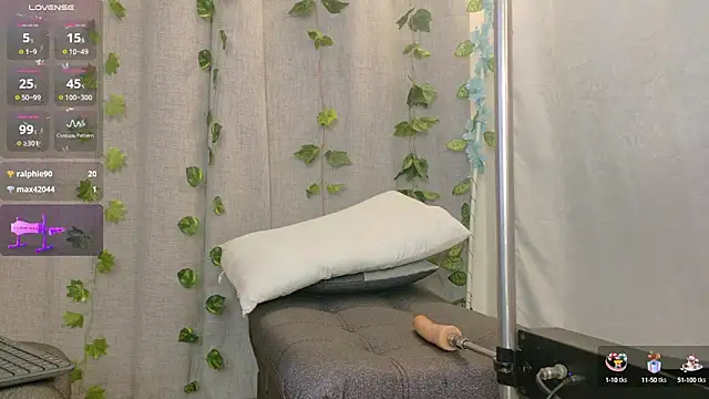 Snapshot of Iamkarlaa_doll chatting on 12.18.24 Iamkarlaa doll online show from 12.18.24