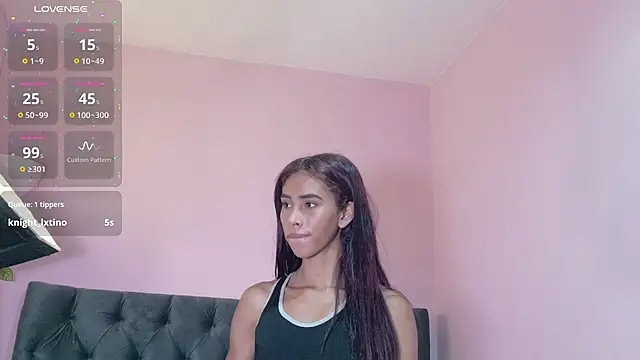 Snapshot of Iamkarlaa_doll chatting on 02.24.25 Iamkarlaa doll online show from 02.24.25