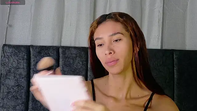 Snapshot of Iamkarlaa_doll chatting on 10.06.25 Iamkarlaa doll online show from 10.06.25