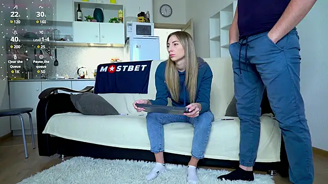 Snapshot of littlesweettifany chatting on 12.12.24 littlesweettifany online show from 12.12.24