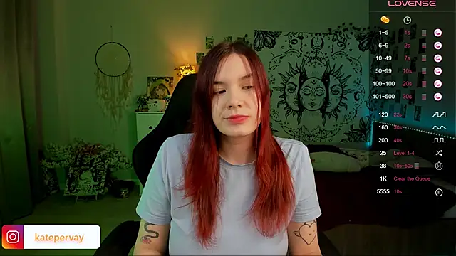 Snapshot of callmekatesmith chatting on 10.25.25 callmekatesmith online show from 10.25.25