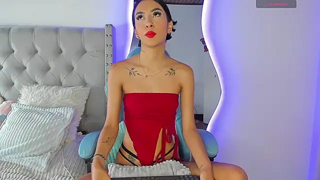 Snapshot of Violet_Rost chatting on 03.07.25 Violet Rost online show from 03.07.25