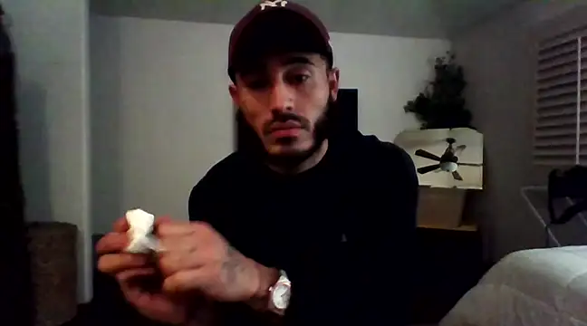 Snapshot of tengocanicas chatting on 02.05.25 tengocanicas online show from 02.05.25