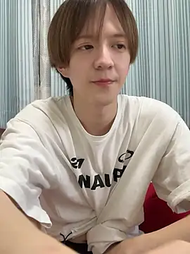 Snapshot of yuuuuma578 chatting on 11.18.25 yuuuuma578 online show from 11.18.25