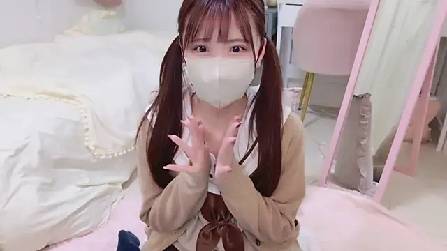 Snapshot of Sayuringo_ chatting on 12.17.24 Sayuringo  online show from 12.17.24