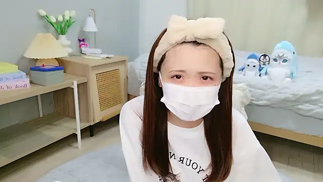 Snapshot of Sayuringo_ chatting on 10.25.25 Sayuringo  online show from 10.25.25