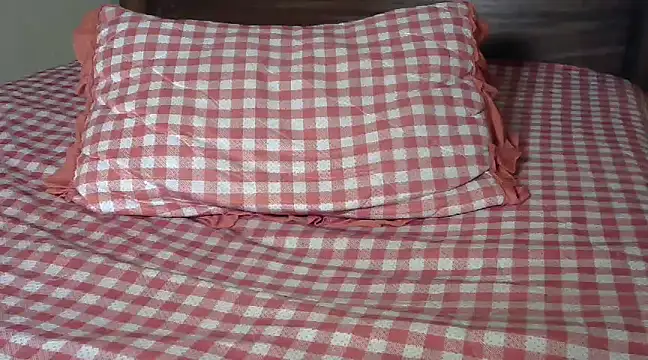 Snapshot of juicyblaqebony chatting on 02.27.25 juicyblaqebony online show from 02.27.25