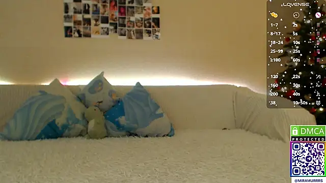 Snapshot of MurrrWorren chatting on 01.14.25 MurrrWorren online show from 01.14.25