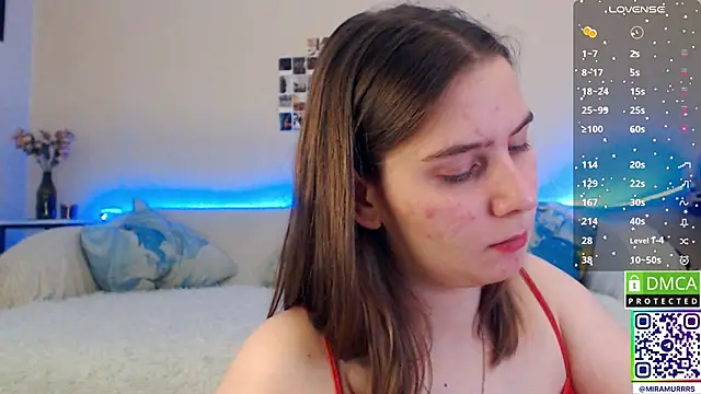 Snapshot of MurrrWorren chatting on 02.04.25 MurrrWorren online show from 02.04.25