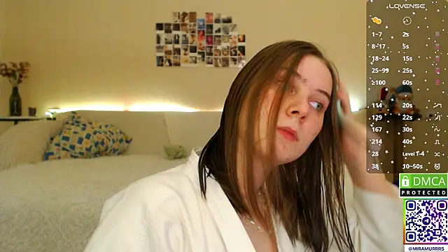 Snapshot of MurrrWorren chatting on 02.08.25 MurrrWorren online show from 02.08.25