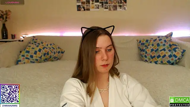 Snapshot of MurrrWorren chatting on 02.08.25 MurrrWorren online show from 02.08.25