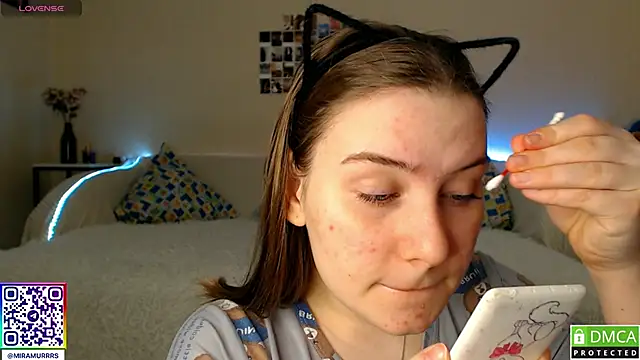 Snapshot of MurrrWorren chatting on 02.19.25 MurrrWorren online show from 02.19.25