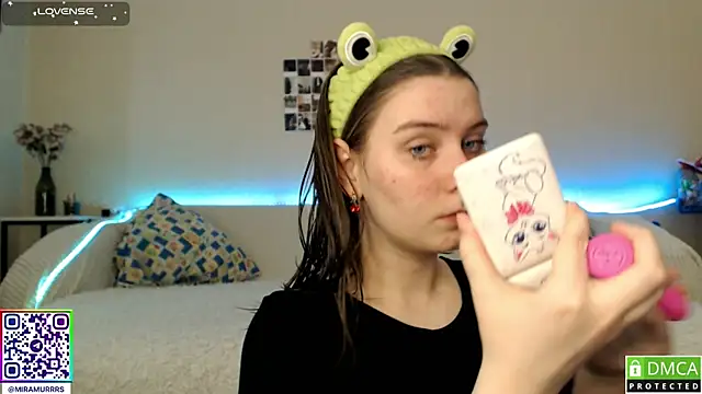 Snapshot of MurrrWorren chatting on 02.20.25 MurrrWorren online show from 02.20.25