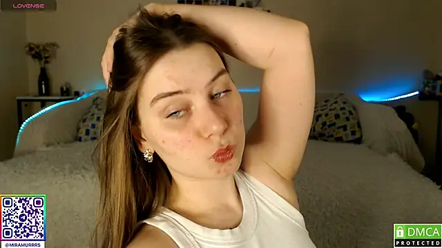 Snapshot of MurrrWorren chatting on 02.23.25 MurrrWorren online show from 02.23.25