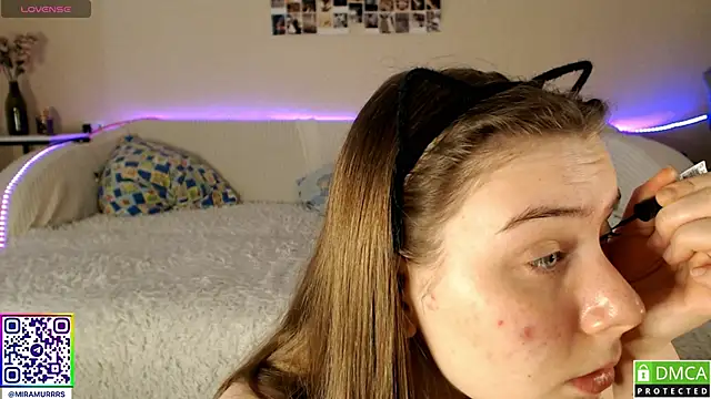 Snapshot of MurrrWorren chatting on 02.28.25 MurrrWorren online show from 02.28.25