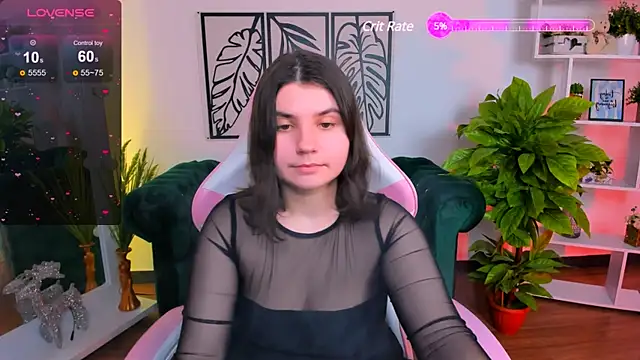 Snapshot of Viola__Shy chatting on 01.17.25 Viola Shy online show from 01.17.25