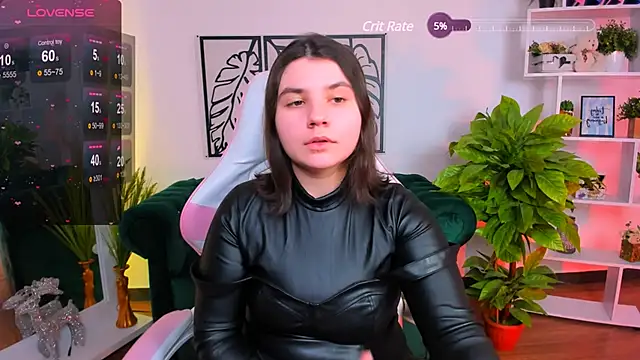 Snapshot of Viola__Shy chatting on 01.17.25 Viola Shy online show from 01.17.25