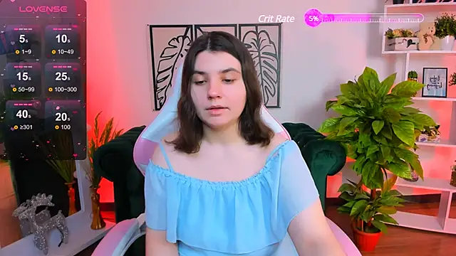 Snapshot of Viola__Shy chatting on 01.23.25 Viola Shy online show from 01.23.25