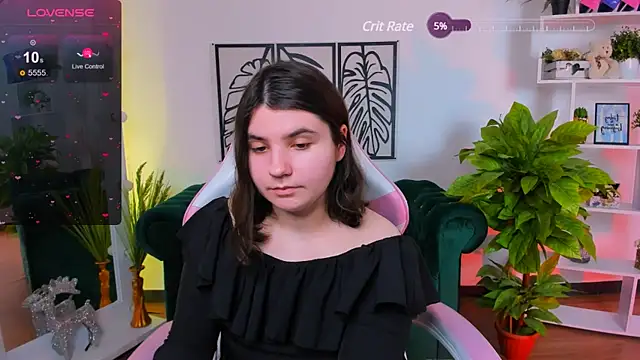 Snapshot of Viola__Shy chatting on 01.29.25 Viola Shy online show from 01.29.25