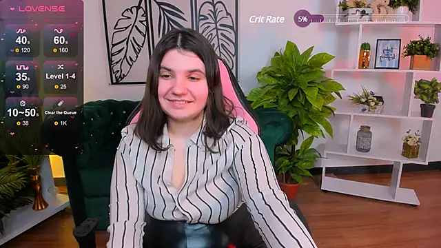 Snapshot of Viola__Shy chatting on 02.11.25 Viola Shy online show from 02.11.25