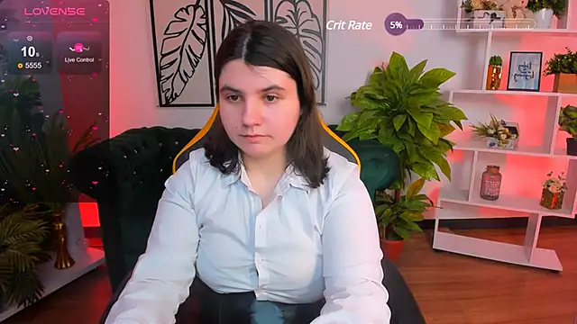 Snapshot of Viola__Shy chatting on 02.22.25 Viola Shy online show from 02.22.25