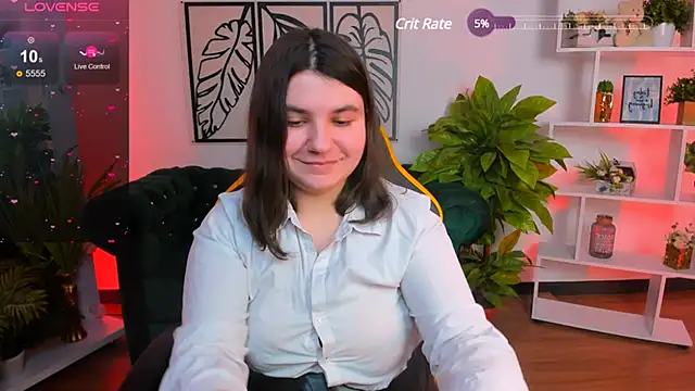 Snapshot of Viola__Shy chatting on 02.22.25 Viola Shy online show from 02.22.25