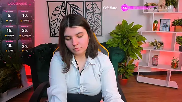 Snapshot of Viola__Shy chatting on 02.25.25 Viola Shy online show from 02.25.25